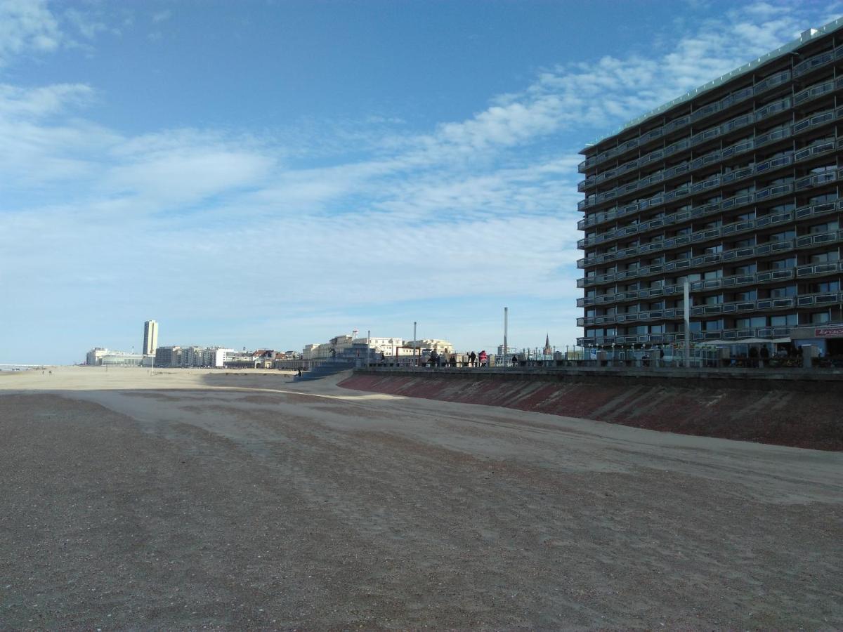 Residentie Aldis Met Zeezicht Apartment Ostend Exterior photo